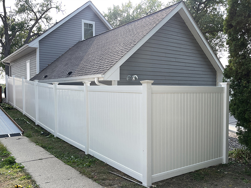 Belle Plaine Minnesota privacy fencing